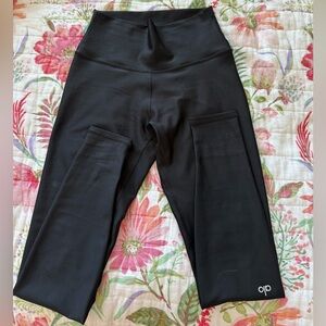 ALO yoga high waist airlift leggings